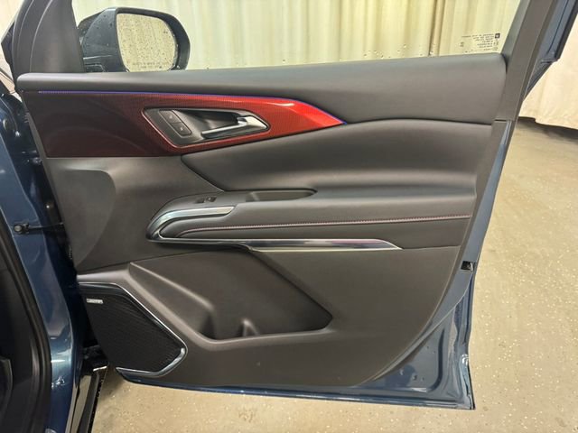 New 2026 Chevrolet Traverse RS w/ LPO, Floor Liner Package image 40