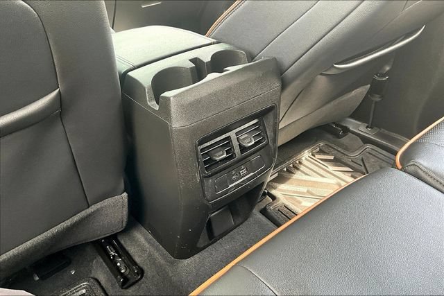 Used 2023 GMC Canyon AT4 w/ AT4 Premium Package AWD/4WD image 11