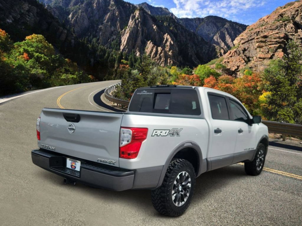 Used 2019 Nissan Titan PRO-4X AWD/4WD image 3