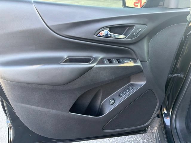 Used 2020 Chevrolet Equinox LT w/ Midnight Edition FWD image 11