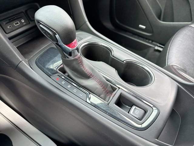 Used 2022 Chevrolet Equinox RS w/ RS Leather Package FWD image 20