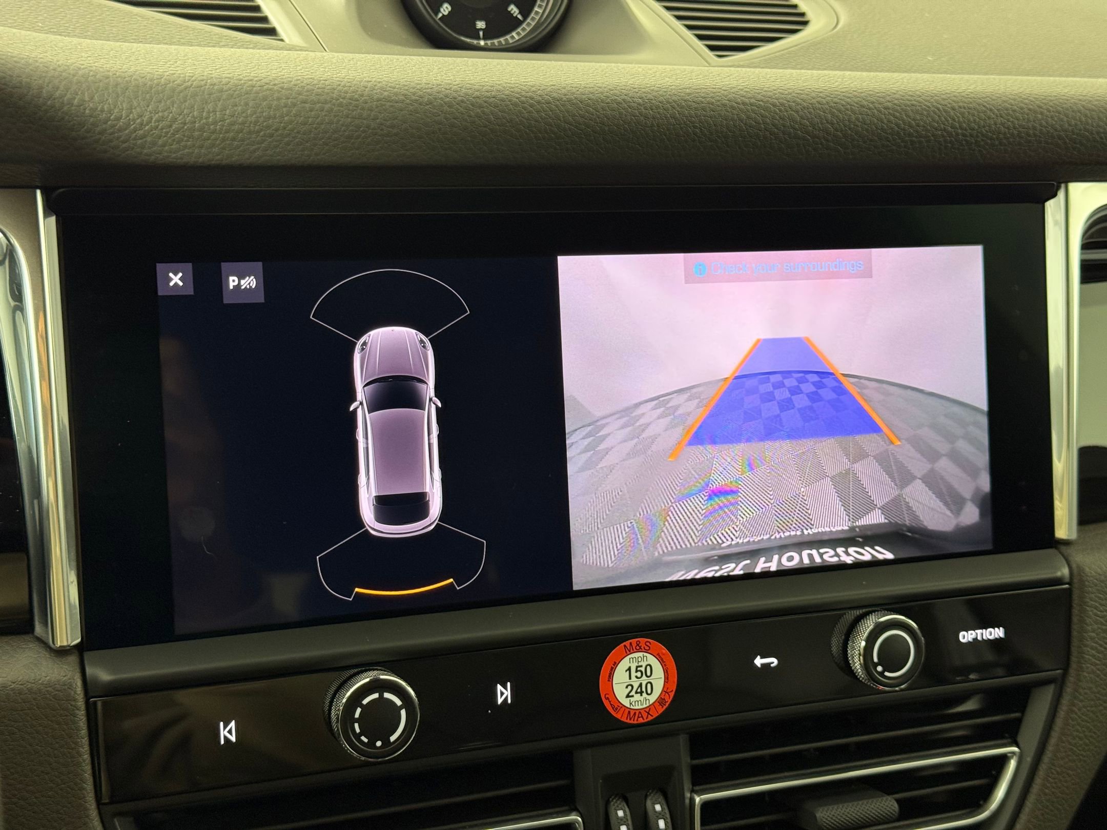 Used 2025 Porsche Macan image 30