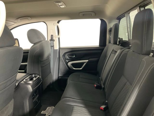 Used 2018 Nissan Titan SV w/ SV Convenience Package image 33
