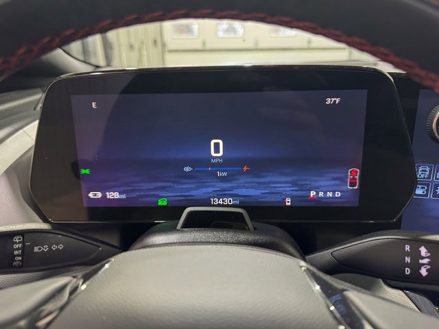 Used 2024 Chevrolet Equinox EV RS image 16