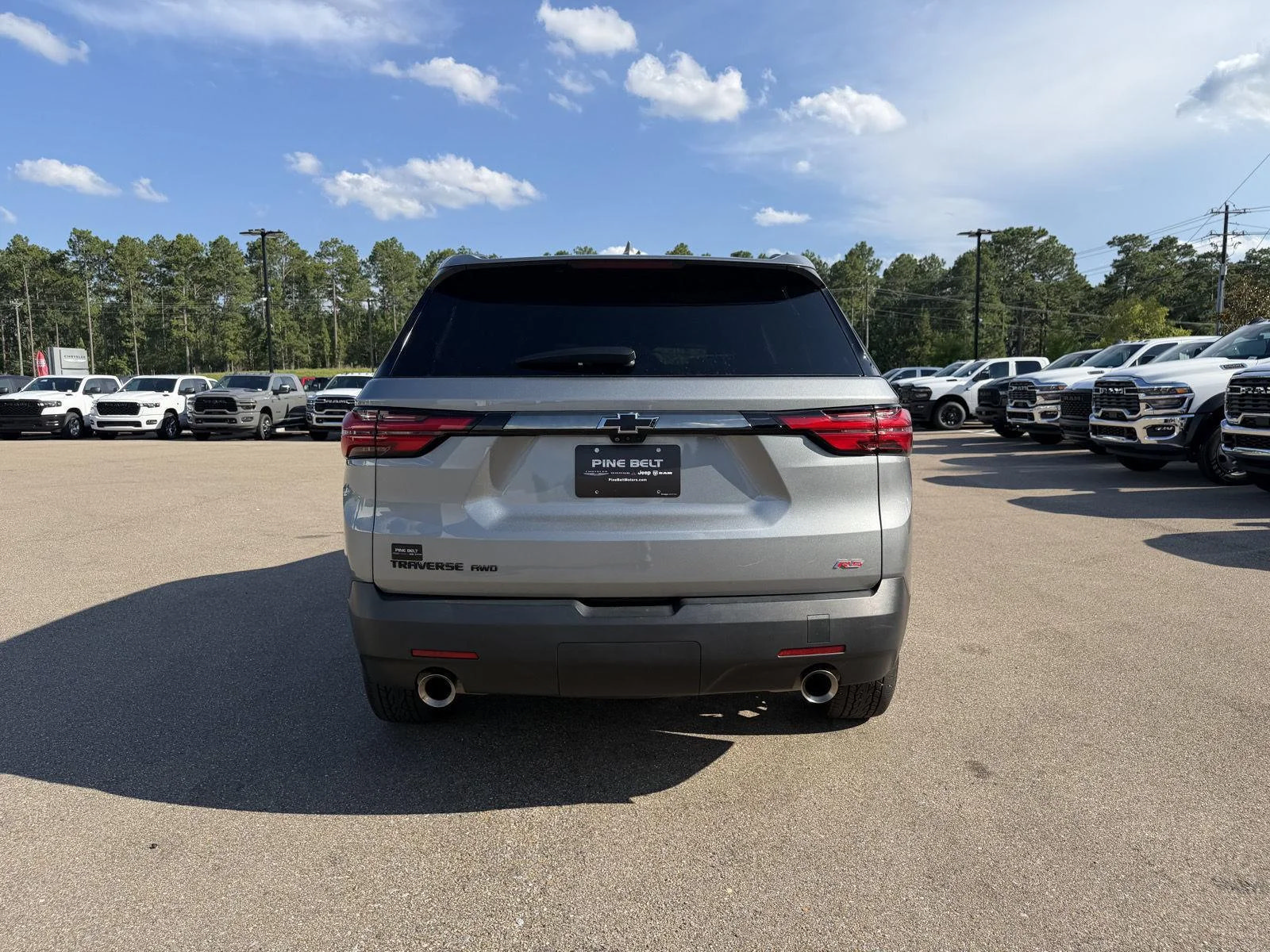 Used 2023 Chevrolet Traverse RS AWD/4WD image 5