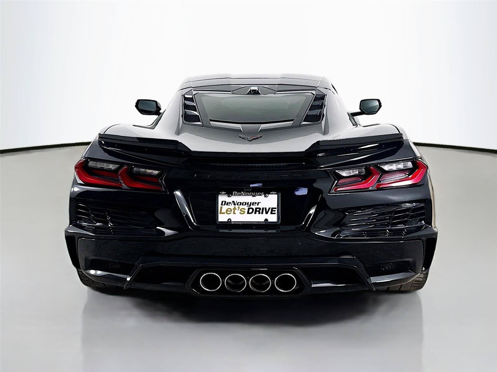Used 2023 Chevrolet Corvette Z06 w/ Stealth Interior Trim Package RWD image 8