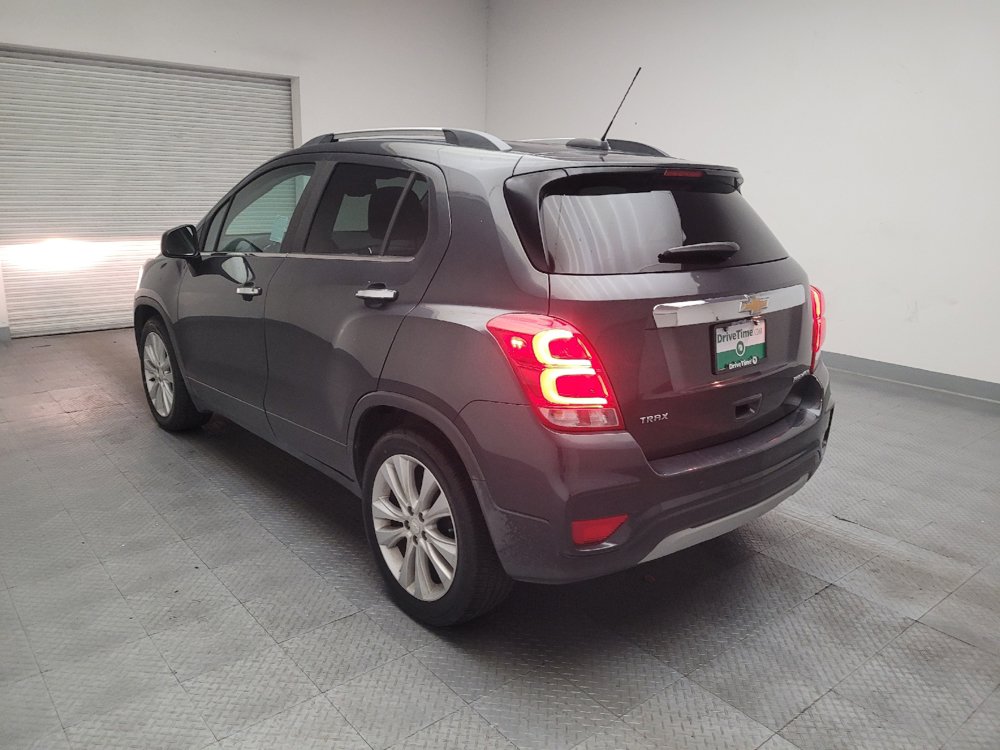 Used 2019 Chevrolet Trax Premier w/ LPO, Cargo Package FWD image 5