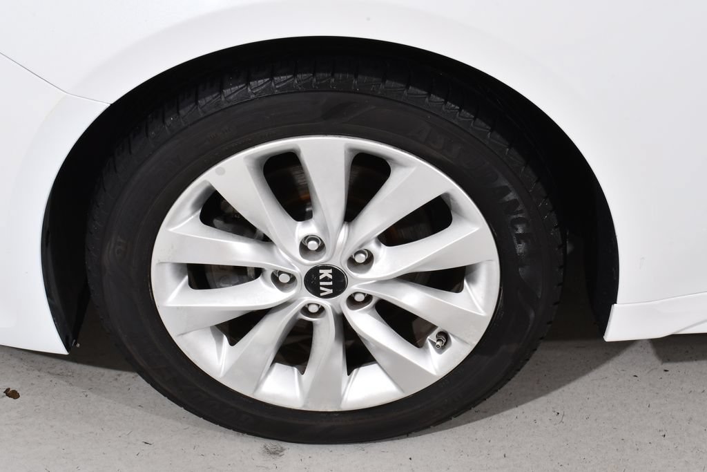 Used 2018 Kia Optima S FWD image 24