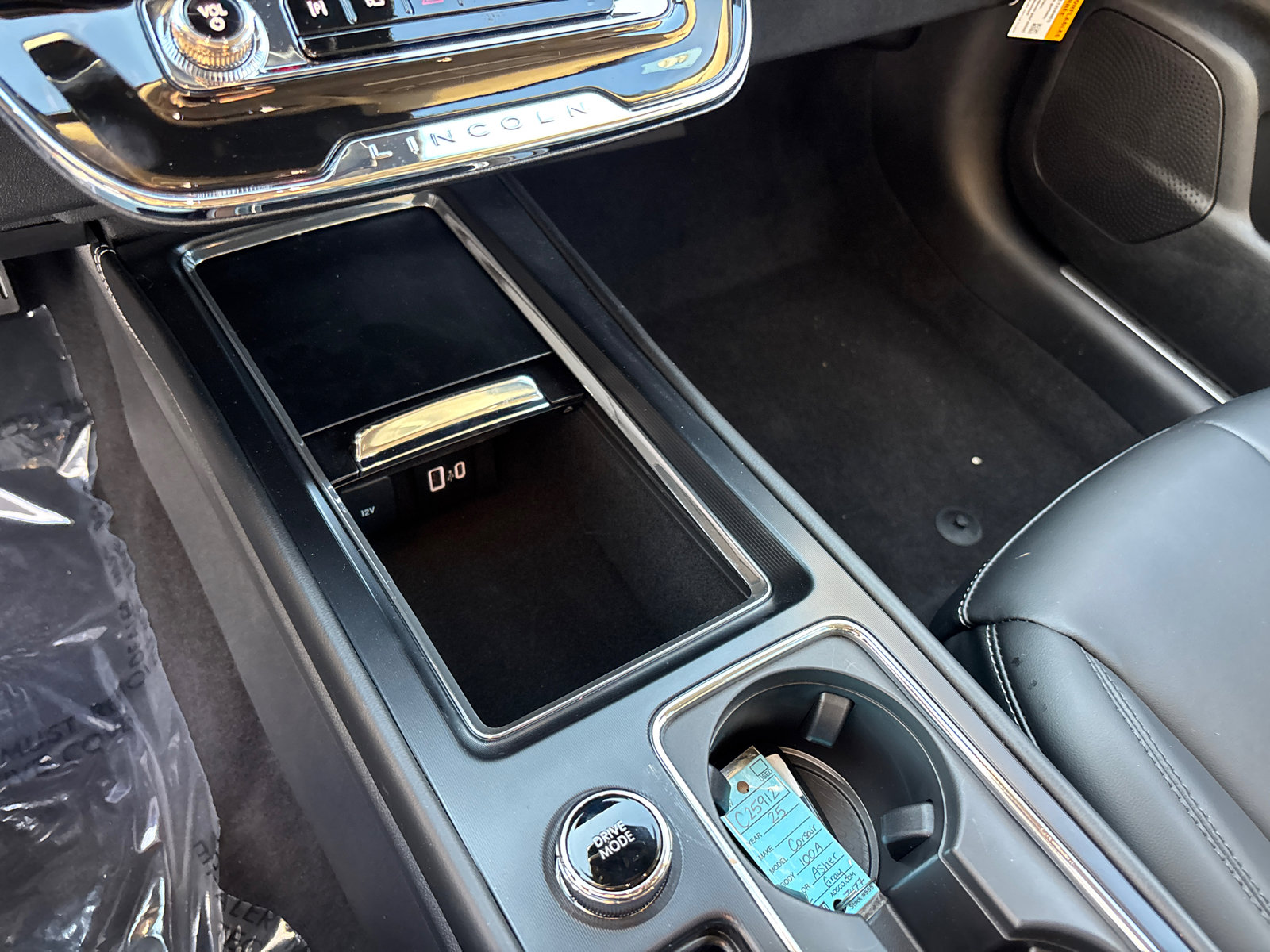 New 2025 Lincoln Corsair AWD image 23