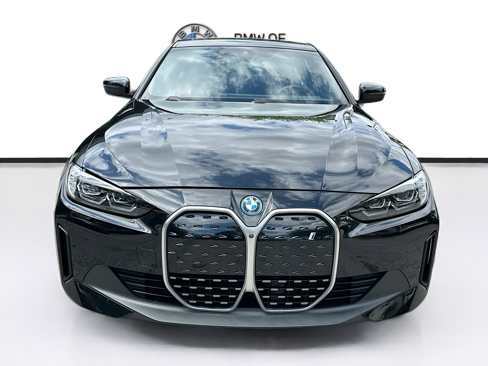 Used 2023 BMW i4 eDrive35 w/ Parking Assistance Package image 2