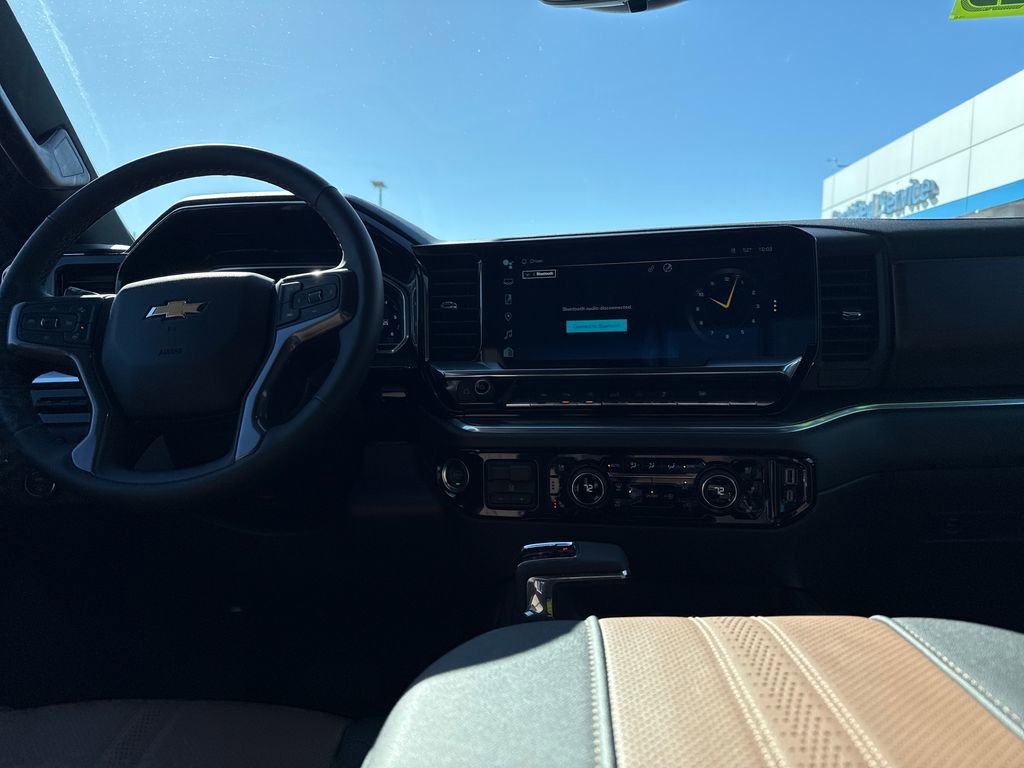 Used 2024 Chevrolet Silverado 1500 High Country w/ High Country Premium Package image 15