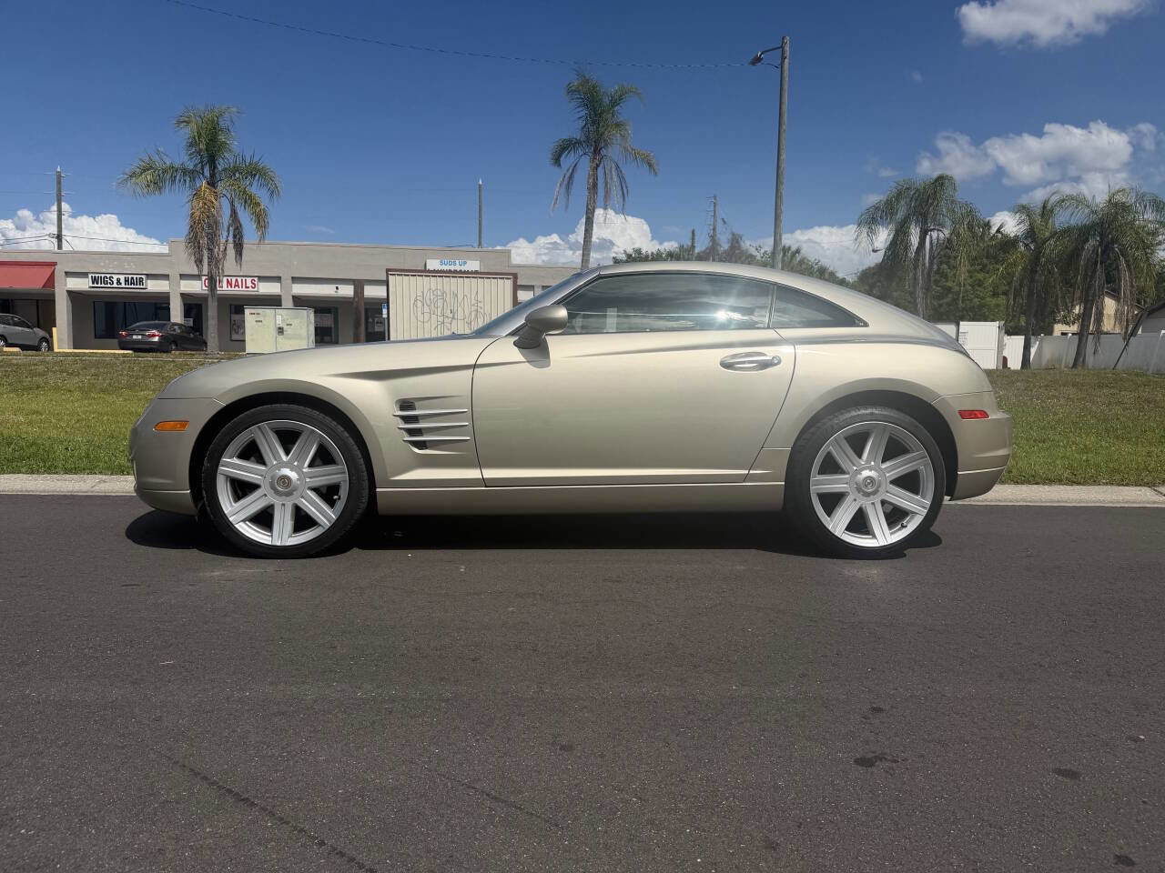 Used 2007 Chrysler Crossfire Limited image 4