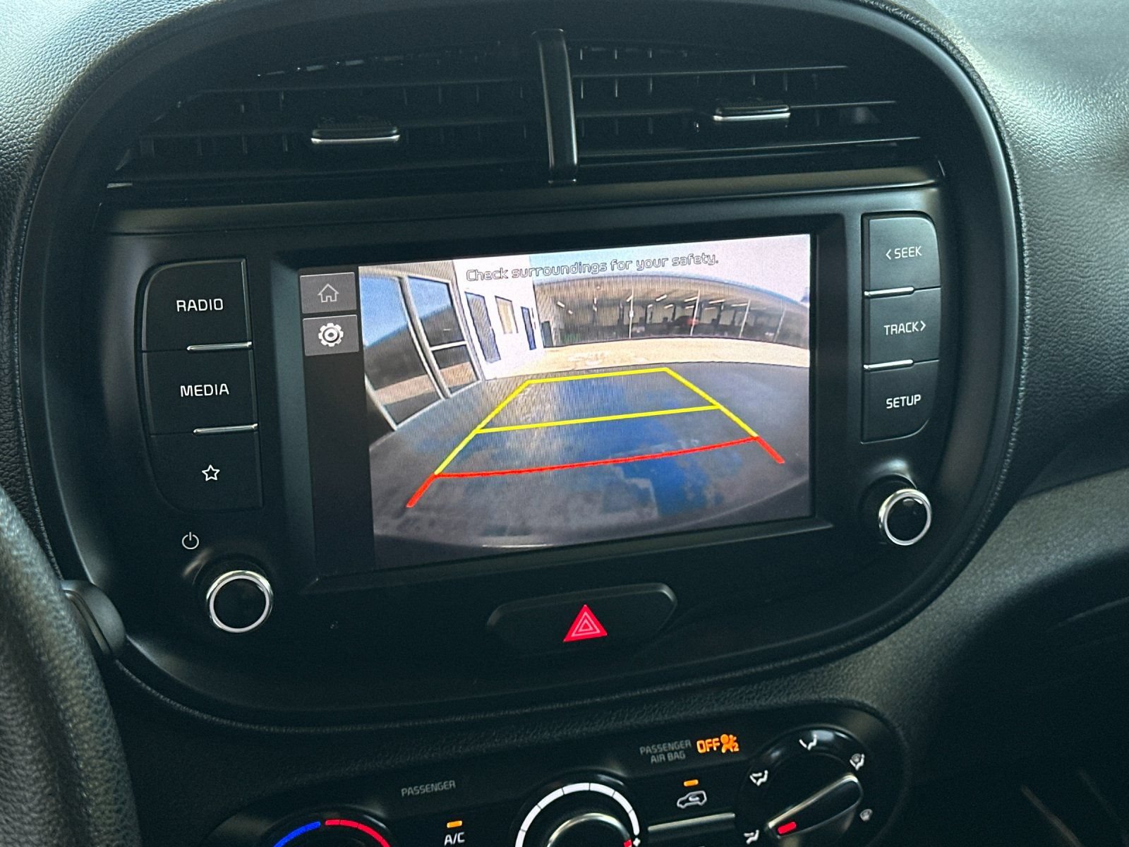 Used 2024 Kia Soul LX w/ Option Group 015 FWD image 17