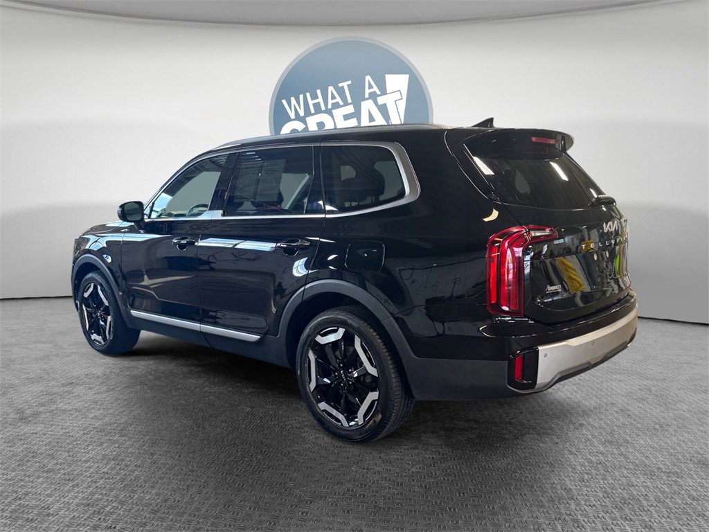 Certified 2024 Kia Telluride S w/ S Sunroof Package image 6