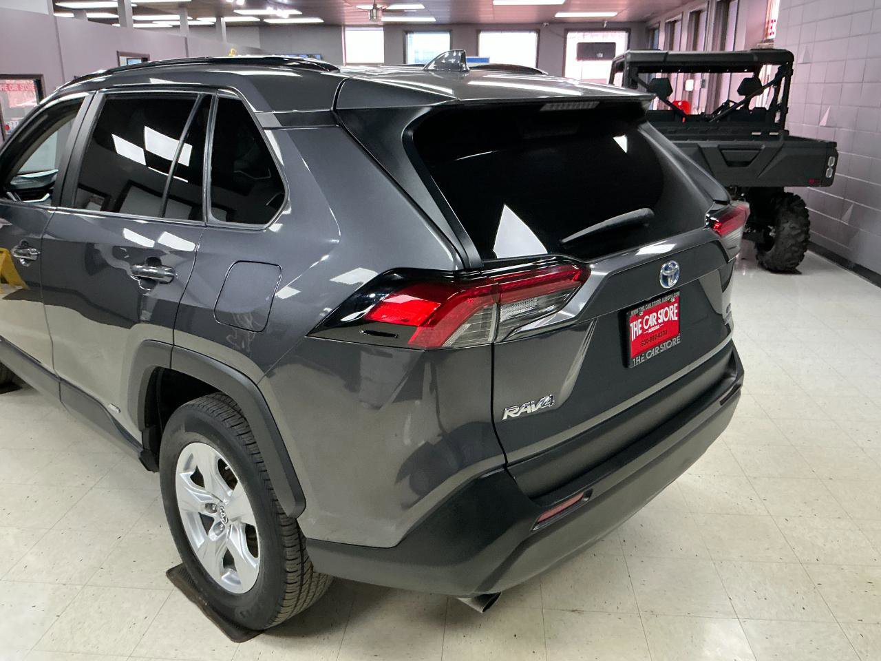 Used 2019 Toyota RAV4 LE AWD/4WD image 31