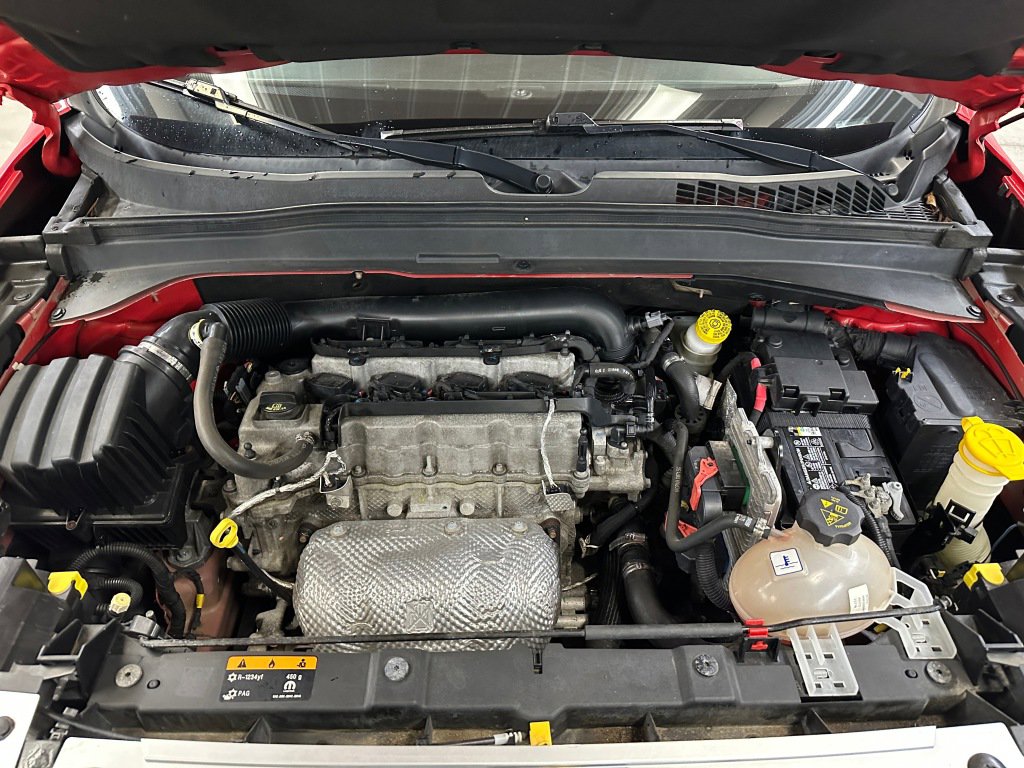 Used 2015 Jeep Renegade Limited image 33