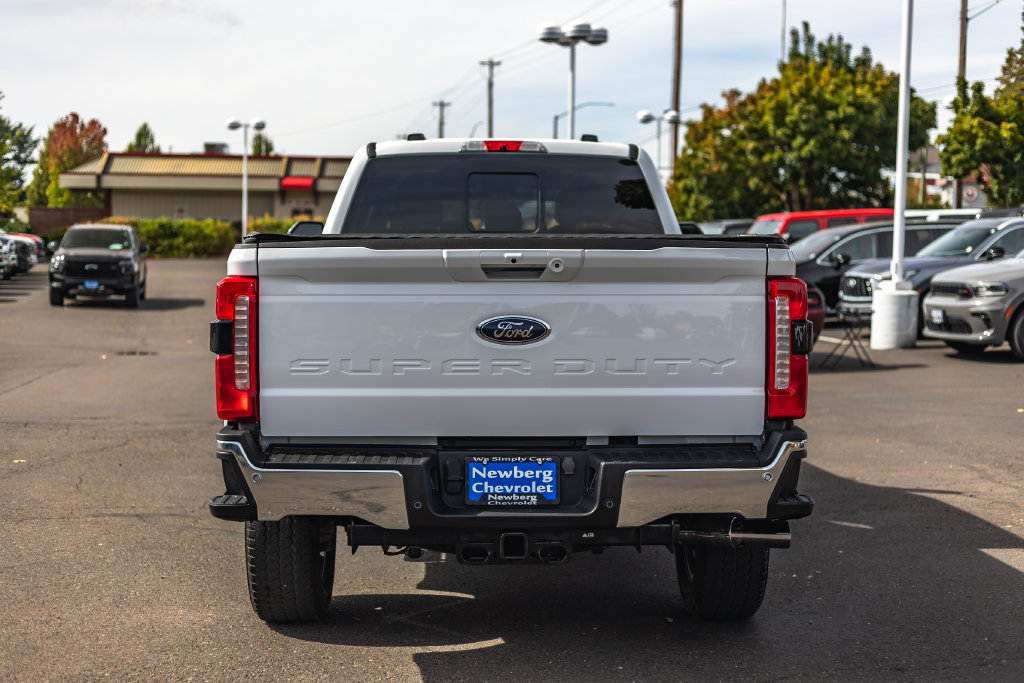 Used 2023 Ford F350 Lariat w/ Lariat Ultimate Package AWD/4WD image 11