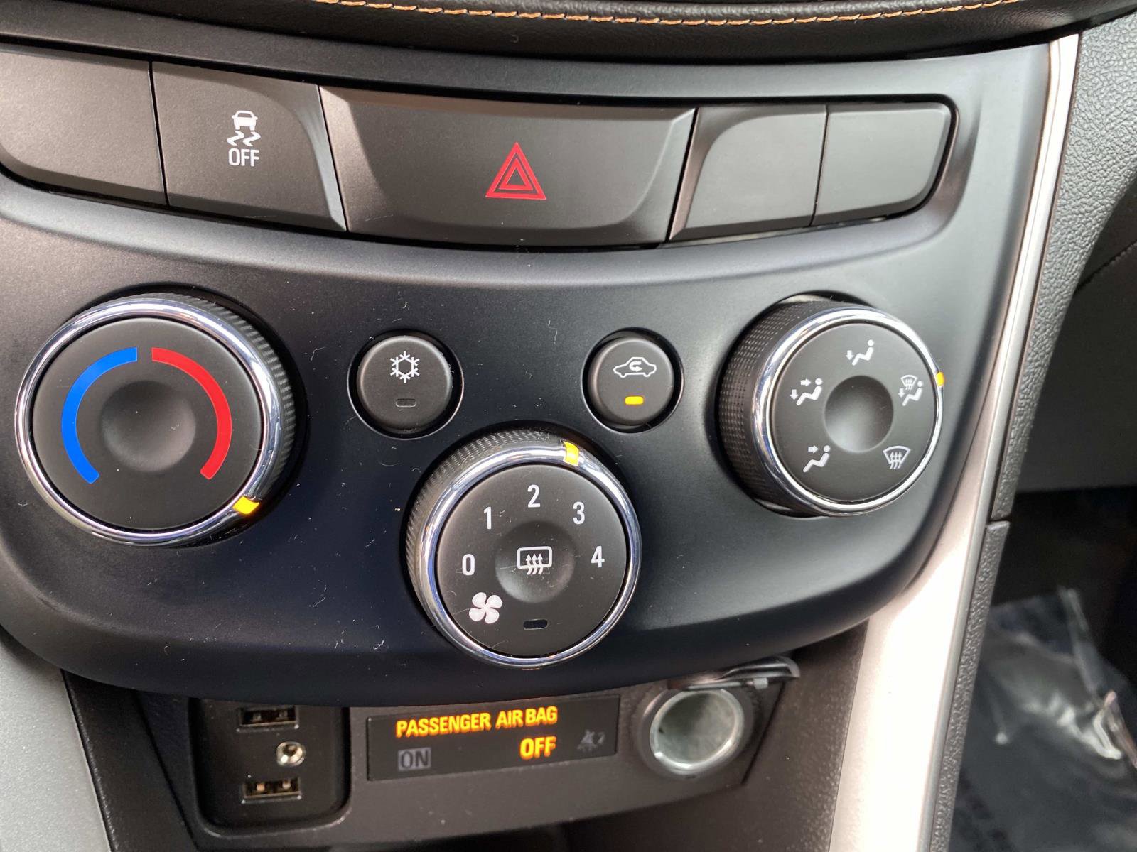 Used 2019 Chevrolet Trax LS image 14