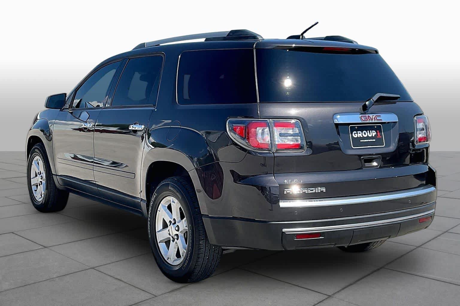 Used 2016 GMC Acadia SLE FWD image 12