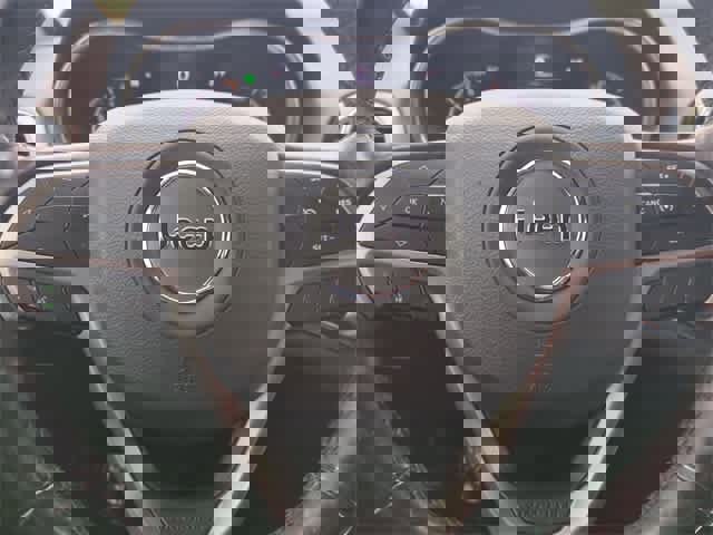 Used 2020 Jeep Grand Cherokee Limited image 24