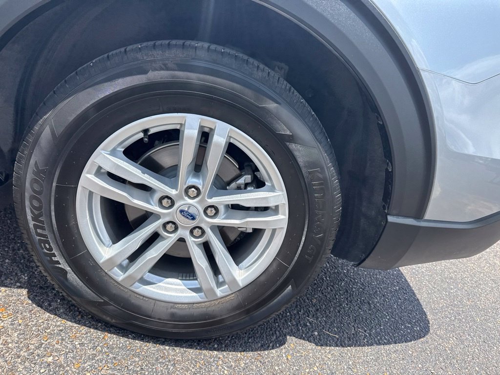 Certified 2023 Ford Explorer XLT RWD image 10