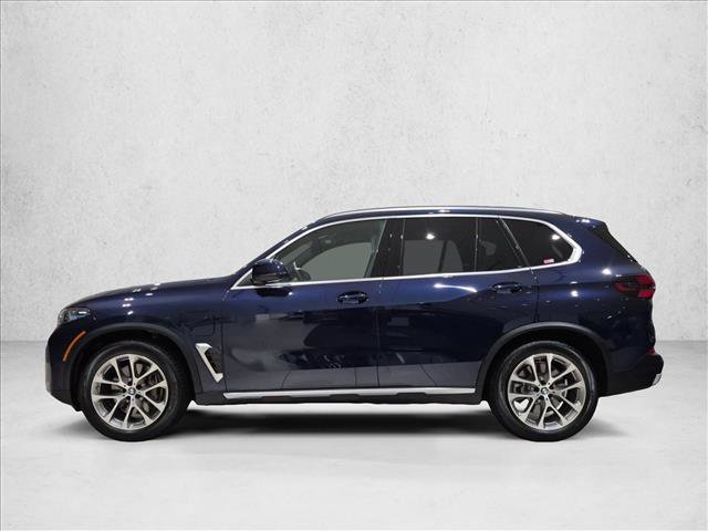 Used 2026 BMW X5 xDrive50e w/ Climate Comfort Package AWD/4WD image 9