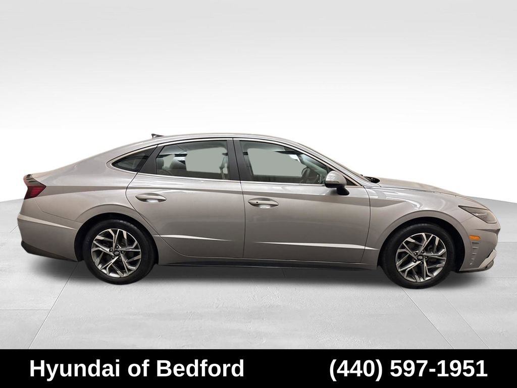 Used 2023 Hyundai Sonata SEL FWD image 4