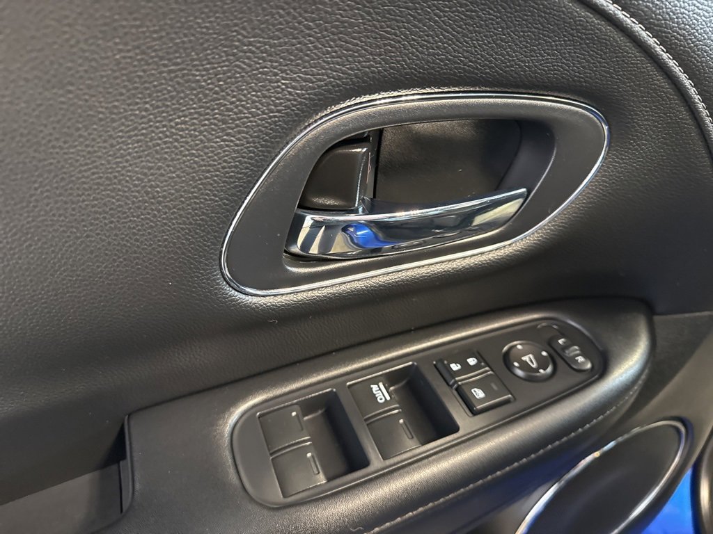 Used 2018 Honda HR-V EX-L image 21
