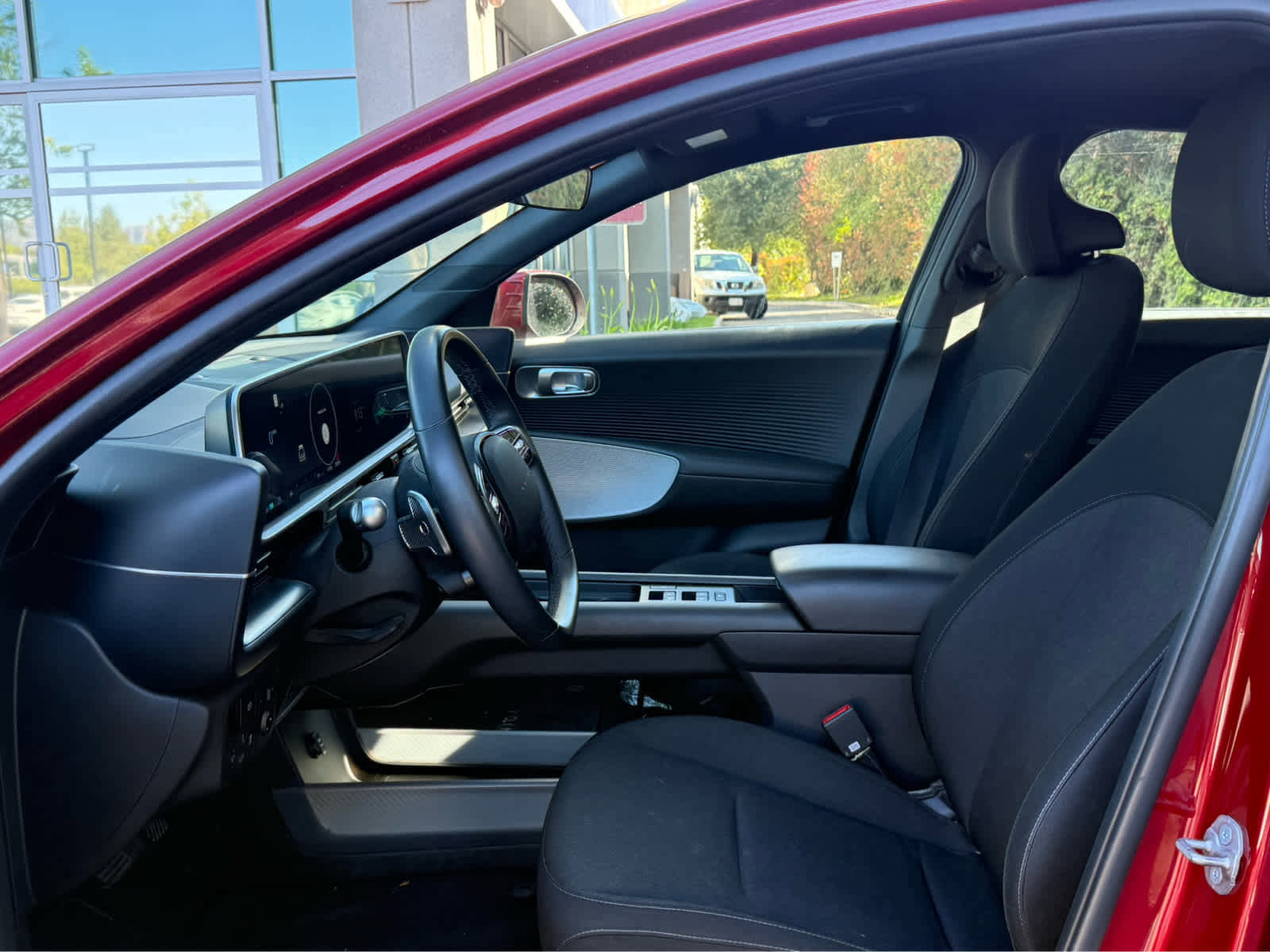 Used 2024 Hyundai Ioniq 6 SE AWD/4WD image 3