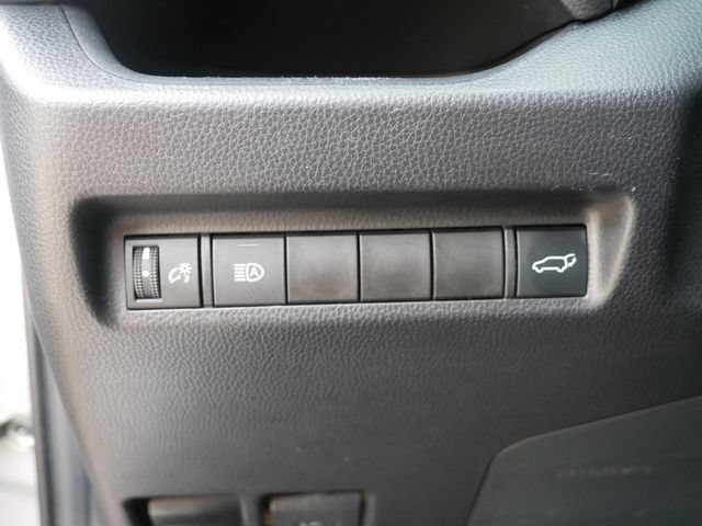 Used 2021 Toyota RAV4 XLE Premium AWD/4WD image 16