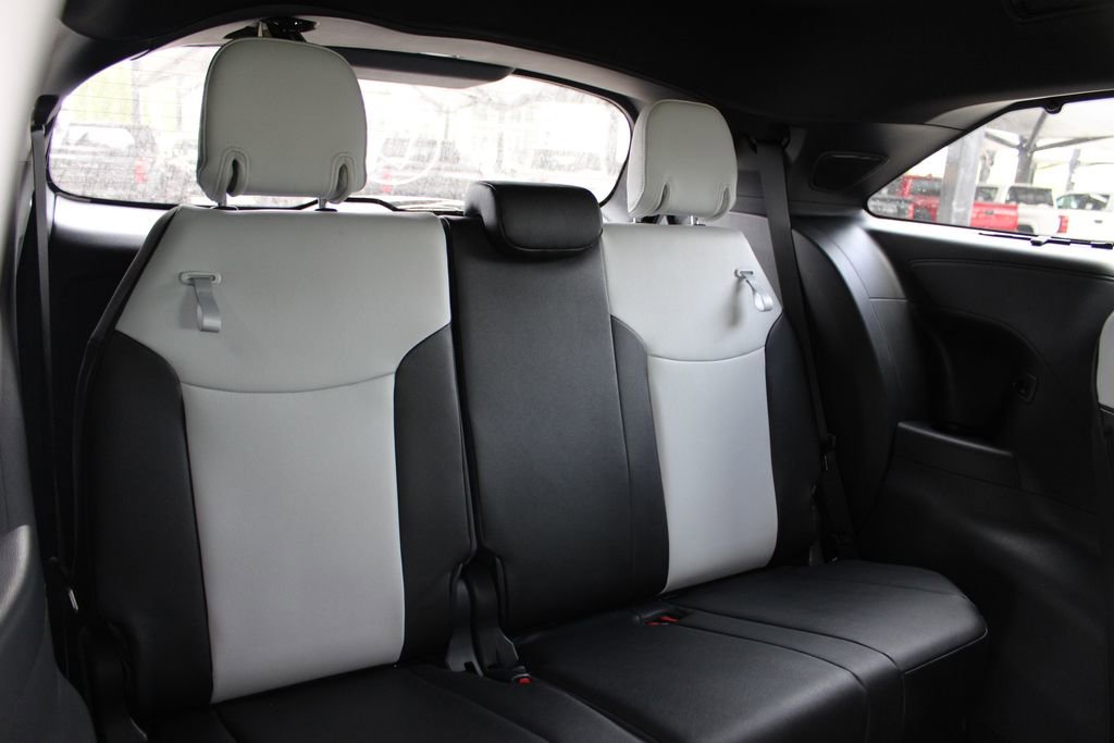 New 2026 Toyota Sienna XSE image 51