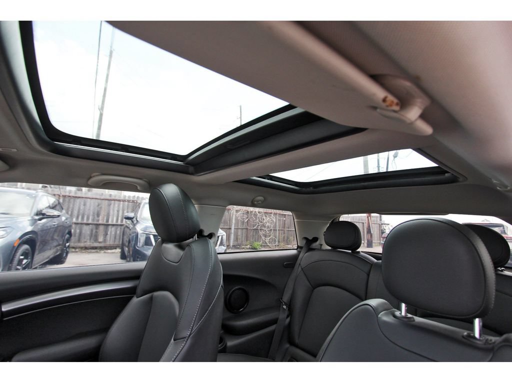 Used 2022 MINI Cooper S w/ Premium Package FWD image 26