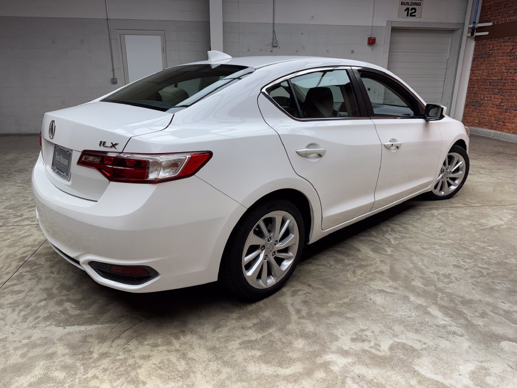 Used 2016 Acura ILX FWD image 6
