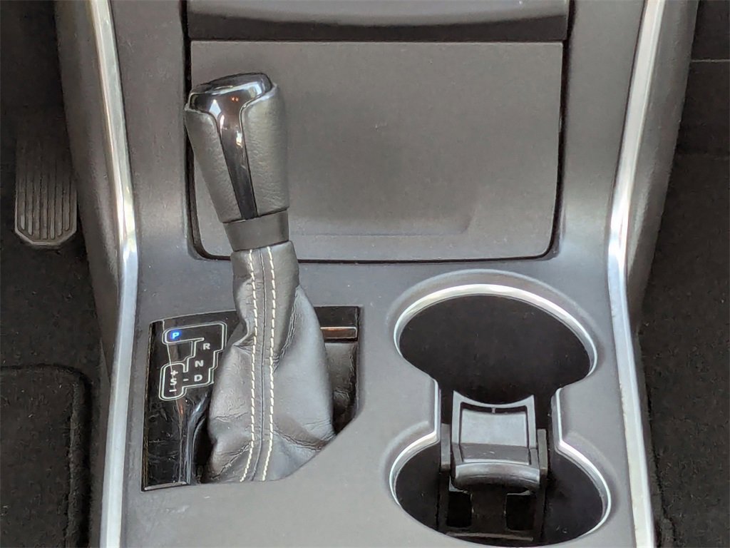 Used 2015 Toyota Camry image 22