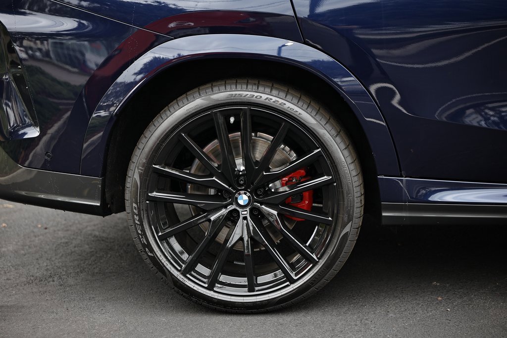 New 2026 BMW X6 M60i w/ Executive Package image 6
