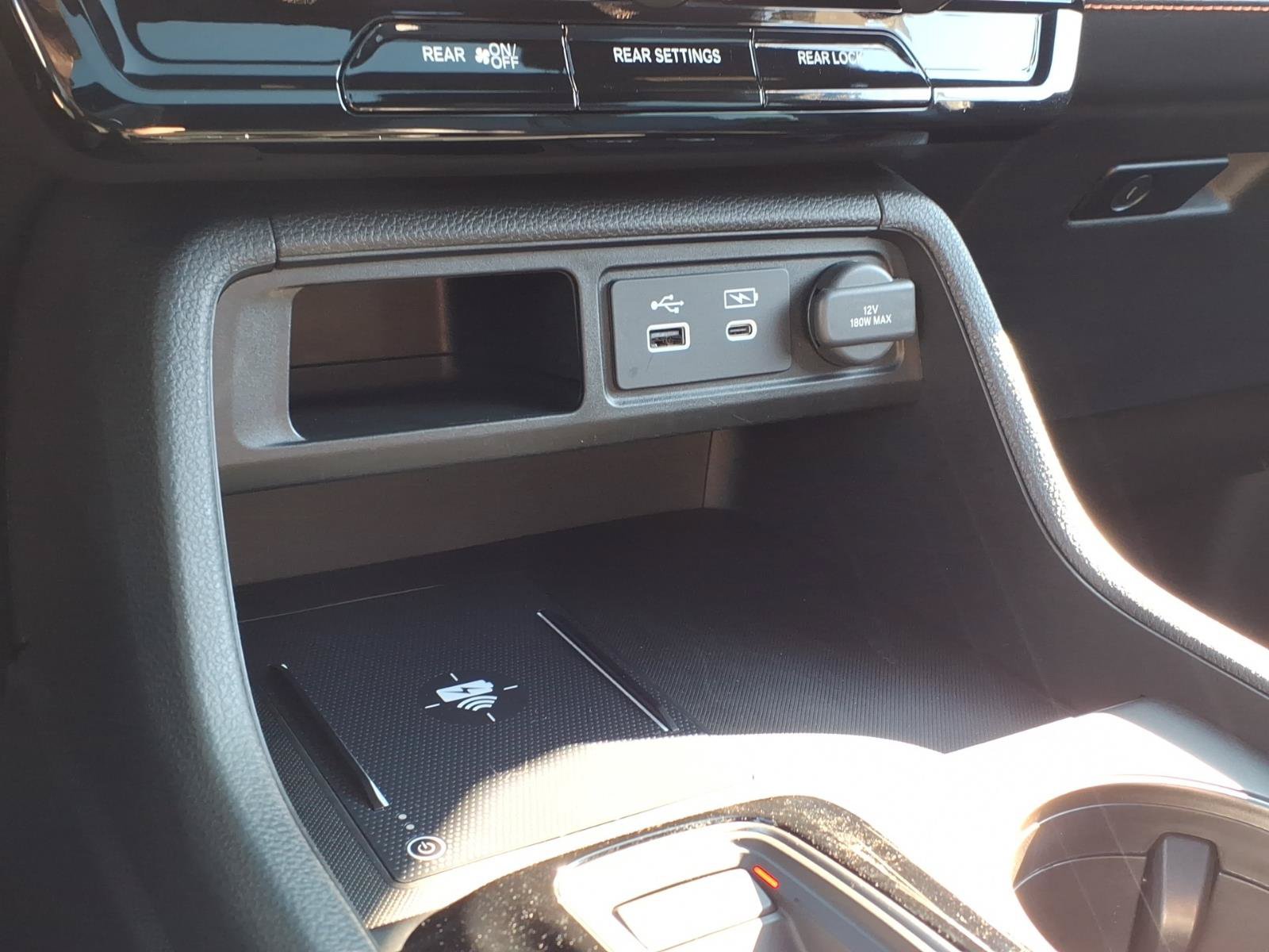 Certified 2024 Honda Pilot TrailSport image 24