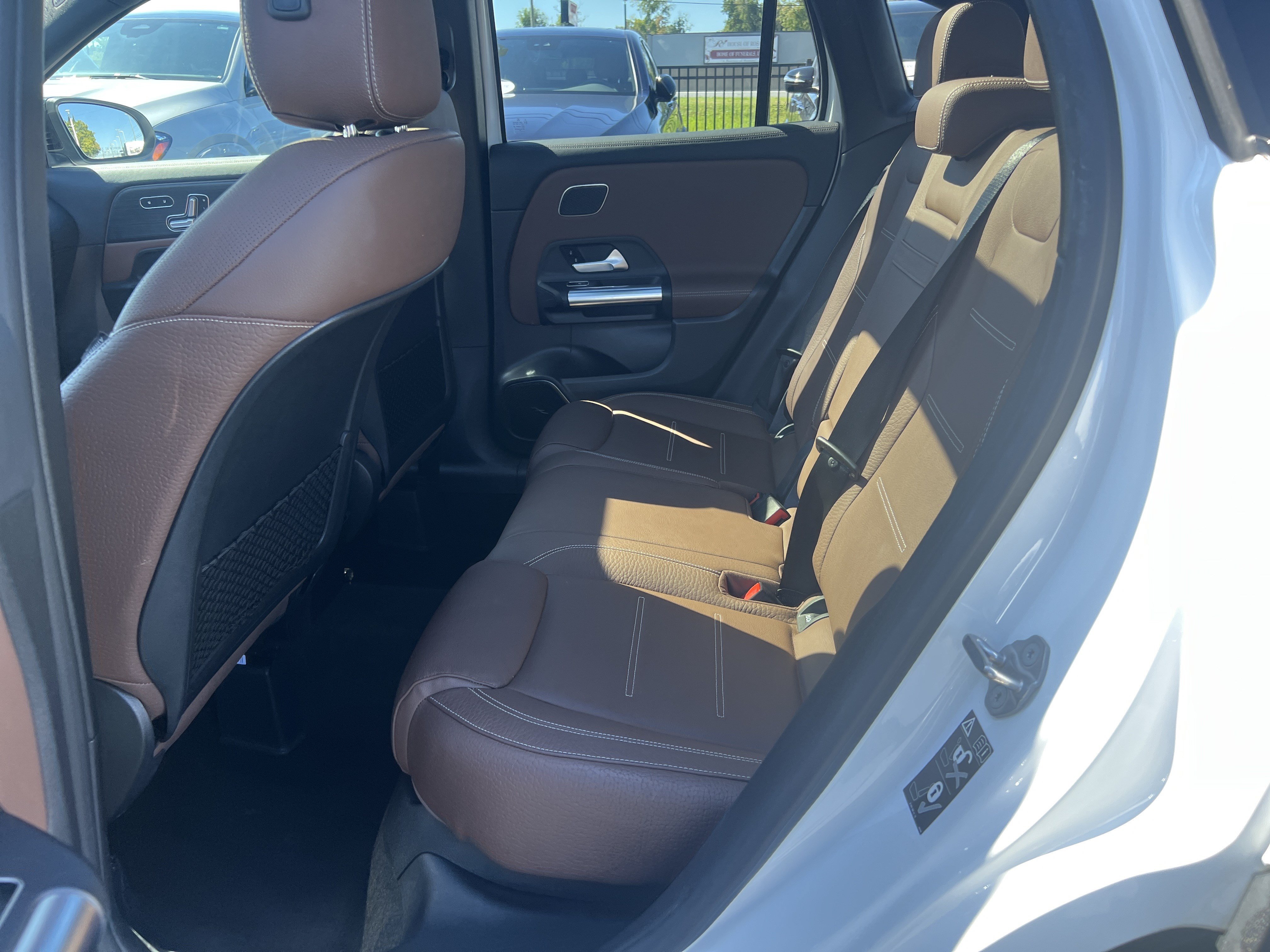 Certified 2021 Mercedes-Benz GLA 250 4MATIC image 32