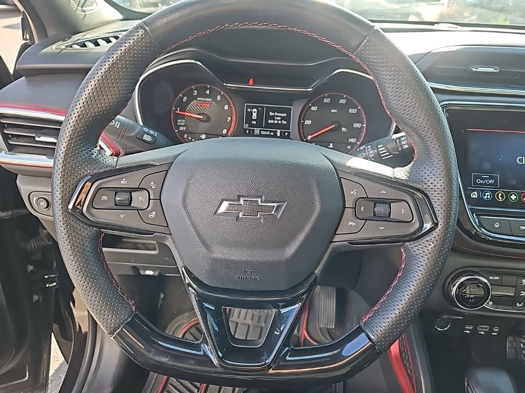 Used 2023 Chevrolet TrailBlazer RS w/ Sun and Liftgate Package image 12