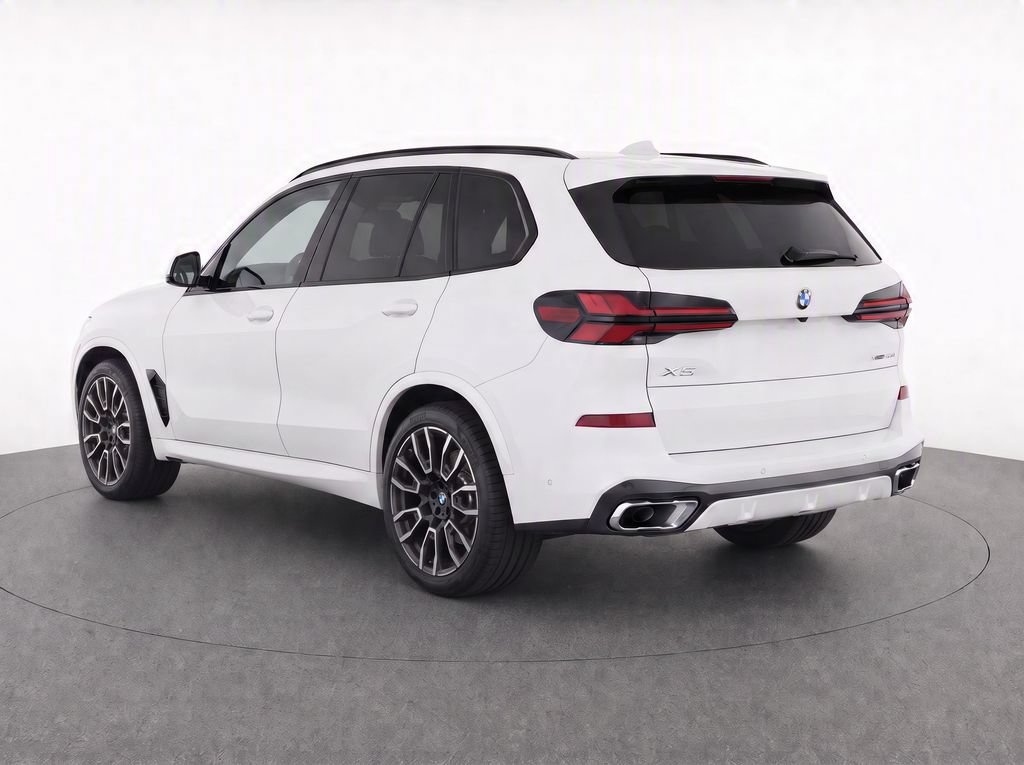 Used 2024 BMW X5 xDrive40i w/ M Sport Package AWD/4WD image 30
