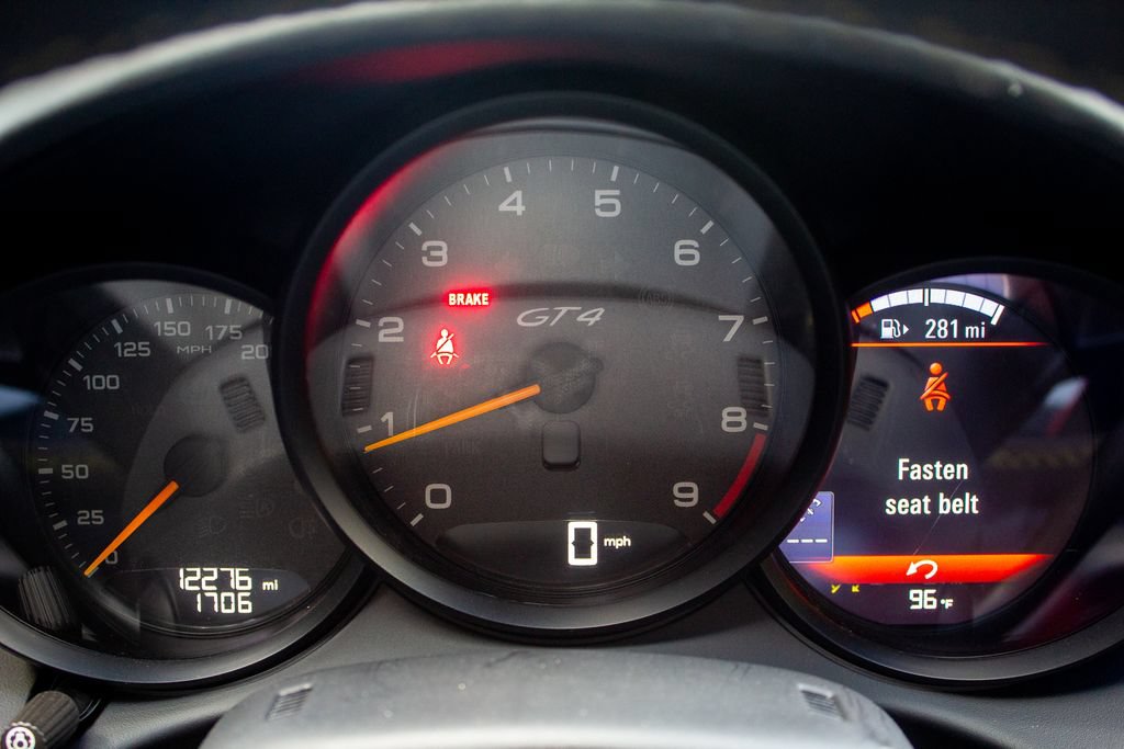 Used 2020 Porsche 718 Cayman GT4 RWD image 14