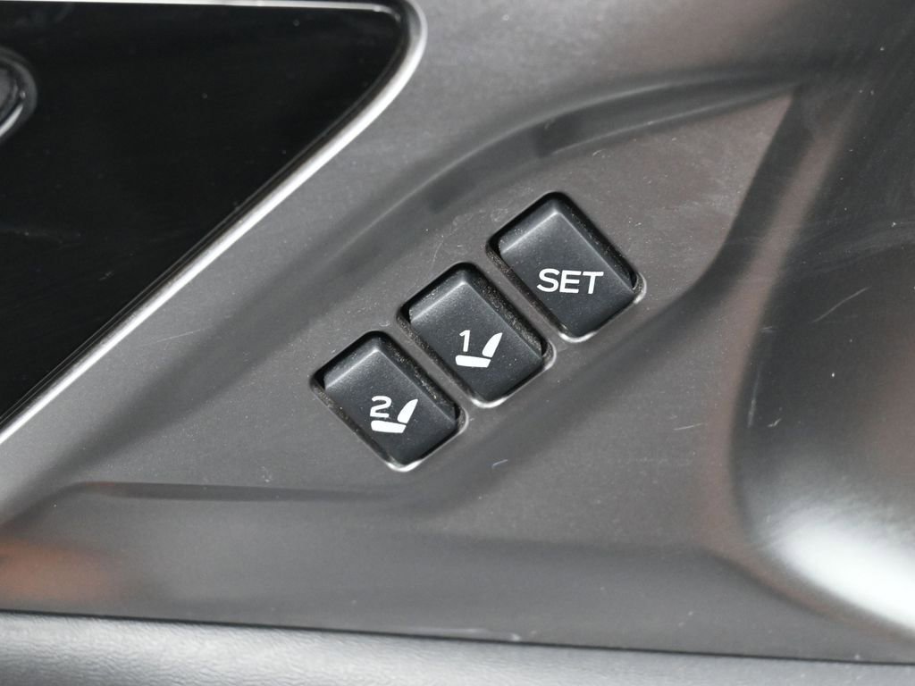 Used 2020 Subaru Outback Touring image 14