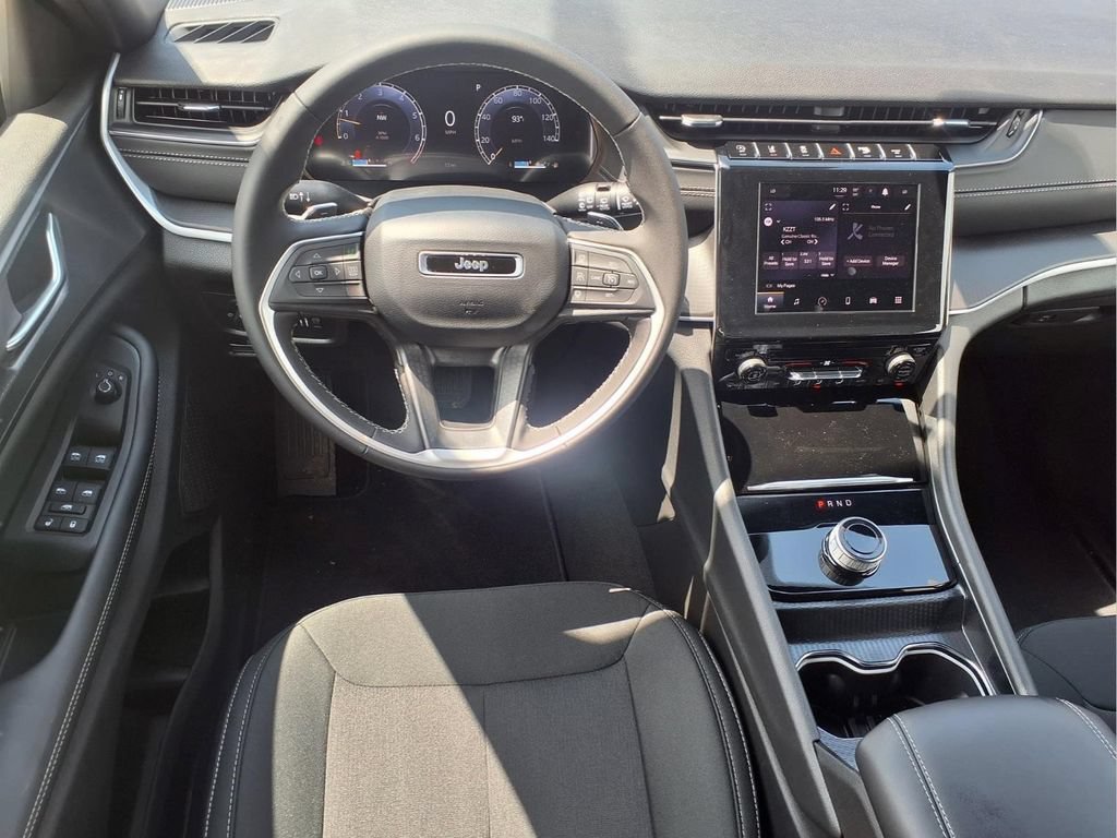 New 2026 Jeep Grand Cherokee L Laredo AWD/4WD image 14