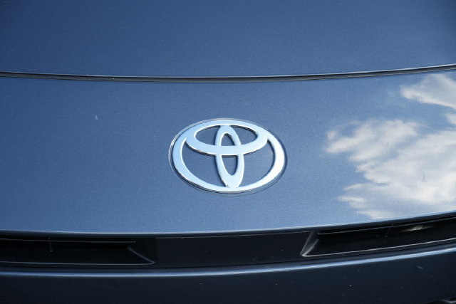 Used 2026 Toyota Camry SE w/ Convenience Package FWD image 4