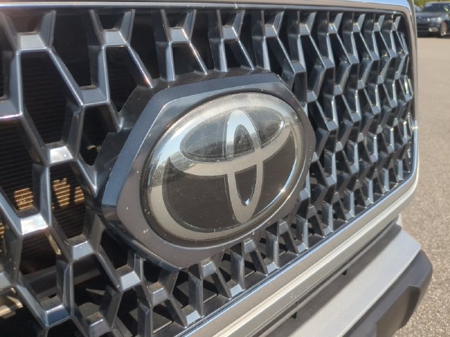 Used 2019 Toyota Tacoma TRD Off-Road AWD/4WD image 27