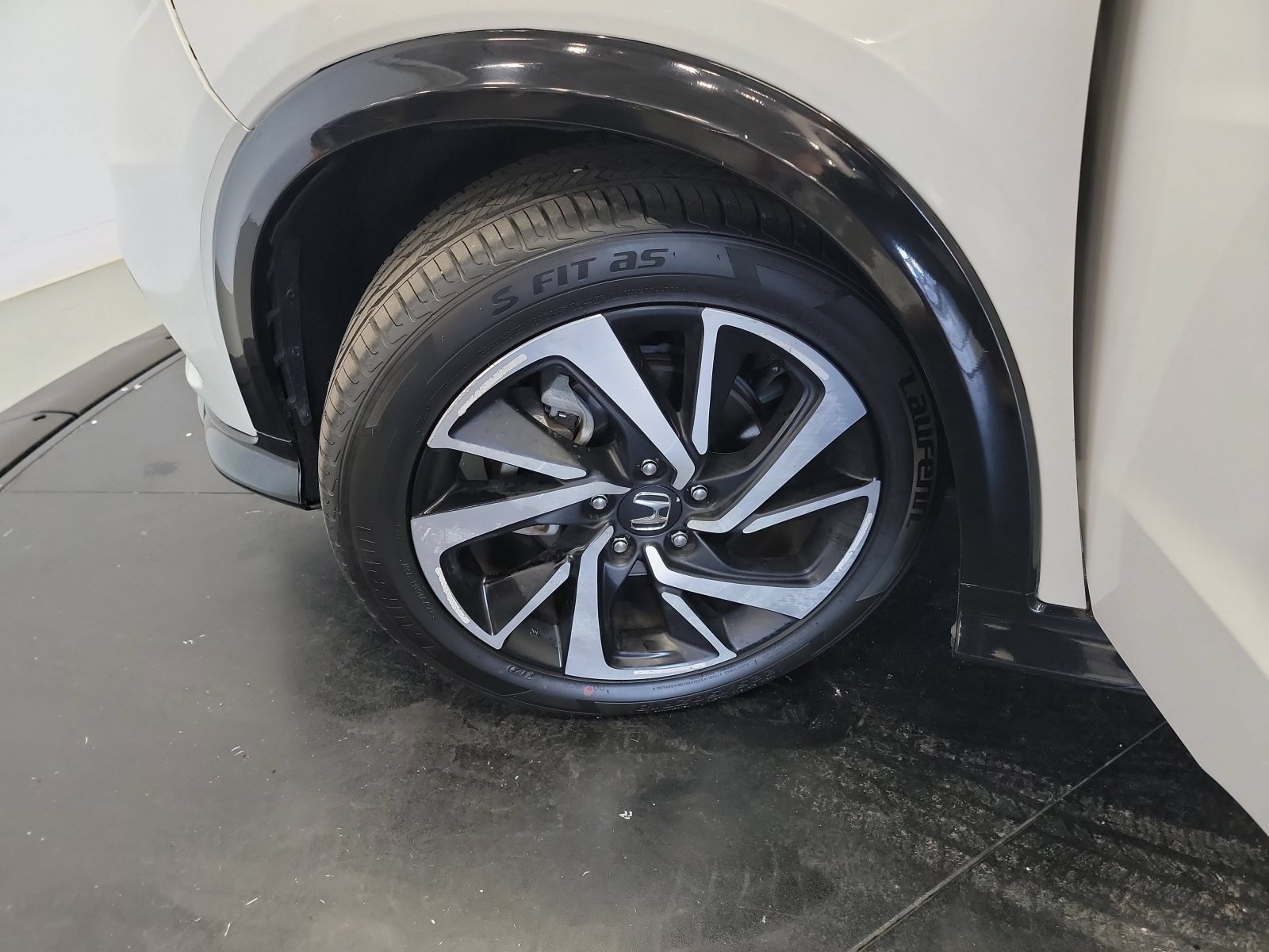 Used 2020 Honda HR-V Sport image 29