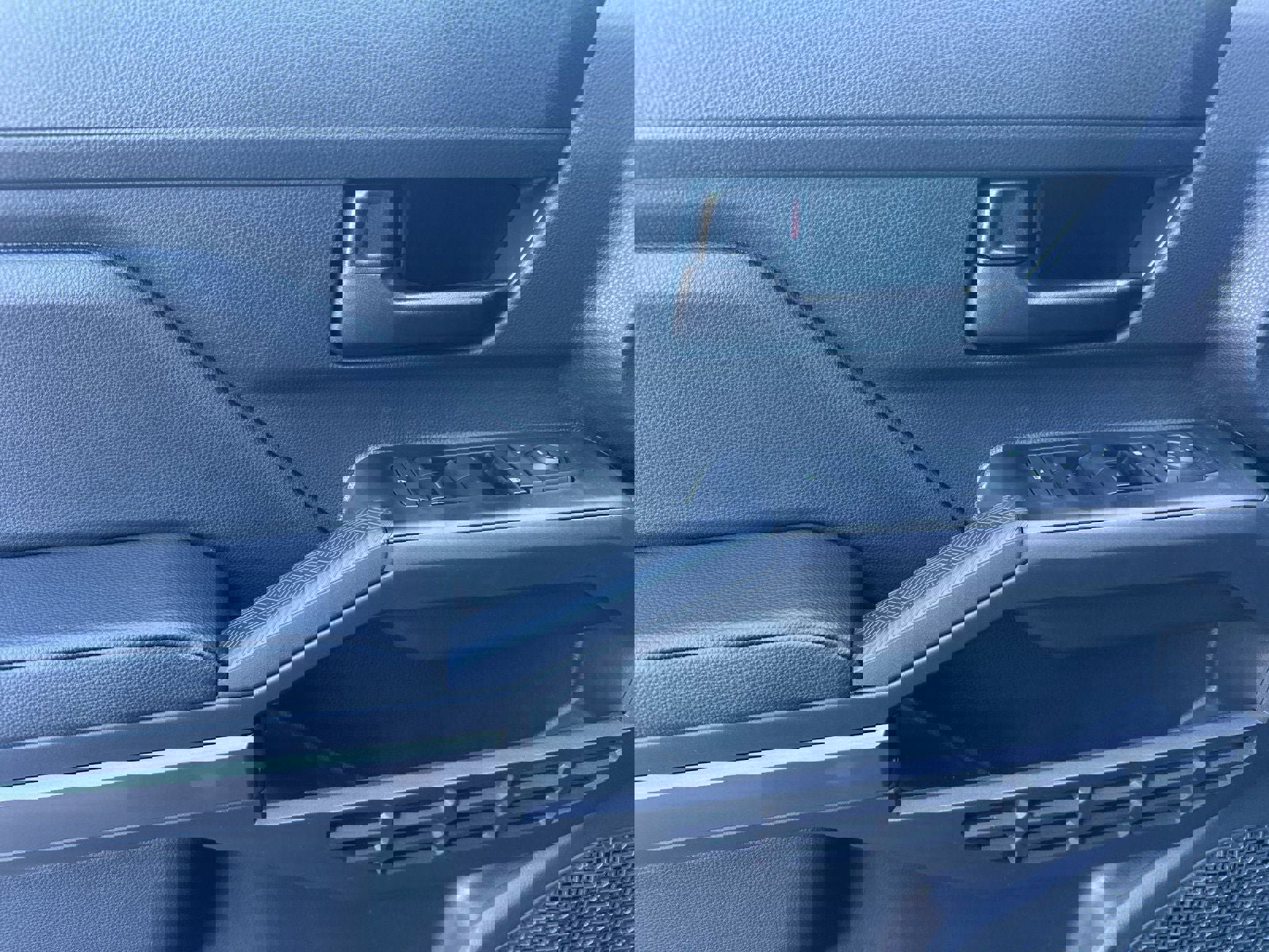 New 2026 Toyota Tacoma SR5 AWD/4WD image 10