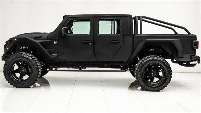 Used 2025 Jeep Gladiator Sport image 18