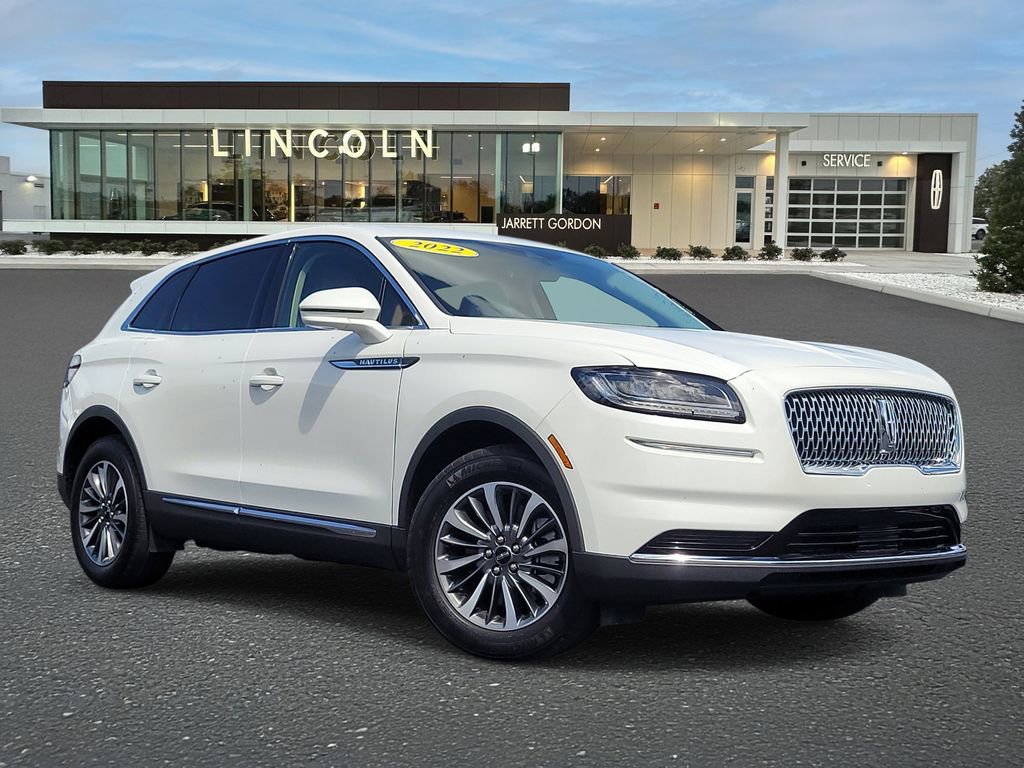 Used 2022 Lincoln Nautilus FWD w/ Premium Package image 1