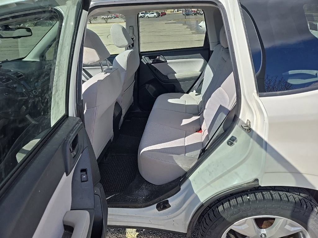 Used 2016 Subaru Forester 2.5i Premium w/ All-Weather Package image 8