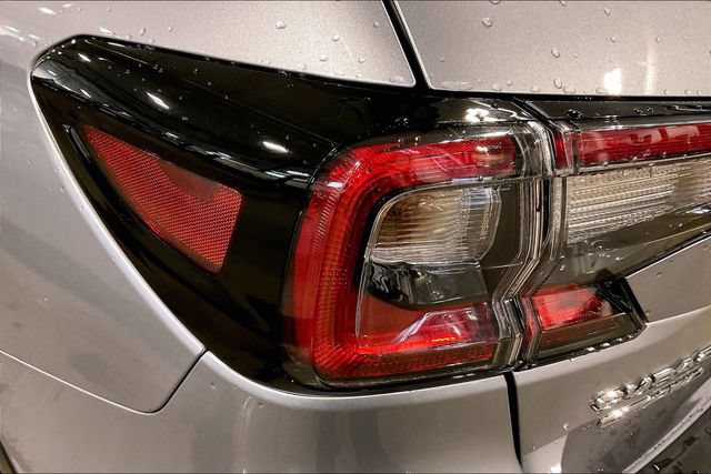Used 2025 Subaru Outback Premium AWD/4WD image 29